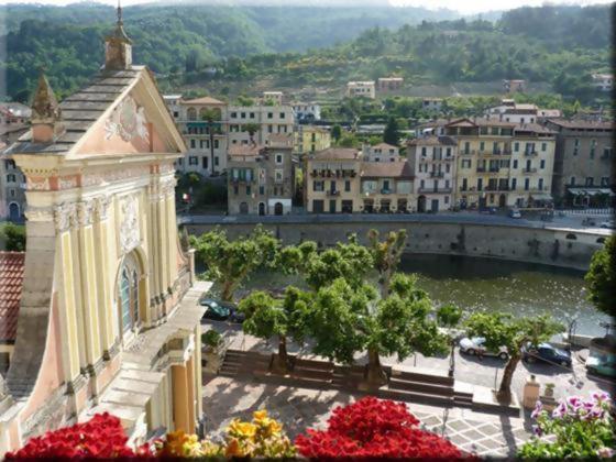 Beb I Girasoli Apartment Dolceacqua Exterior photo