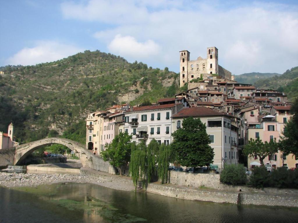 Beb I Girasoli Apartment Dolceacqua Exterior photo